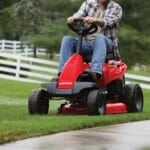 Craftsman 30″ 10.5 HP 344cc 6-Speed 30 Riding Lawn Mower - Image 4